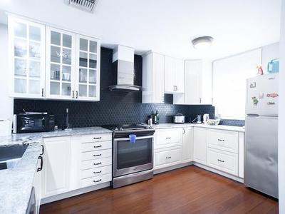 House · For sale · 2 bedrooms