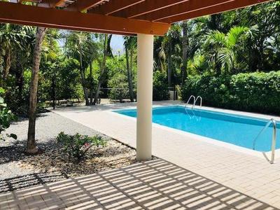 House · For sale · 4 bedrooms