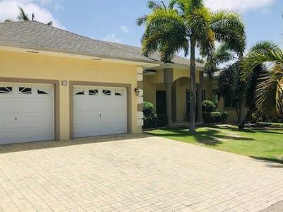 House · For sale · 4 bedrooms