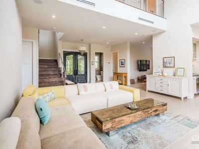 House · For sale · 5 bedrooms