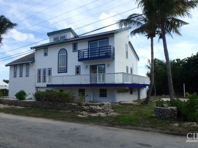 House · For sale · 3 bedrooms