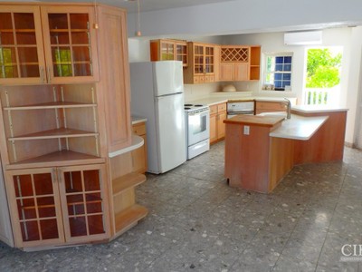 House · For sale · 3 bedrooms