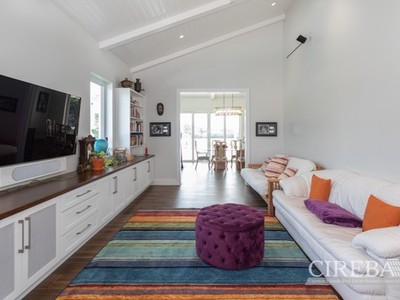 House · For sale · 3 bedrooms