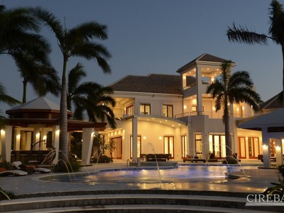 House · For sale · 6 bedrooms