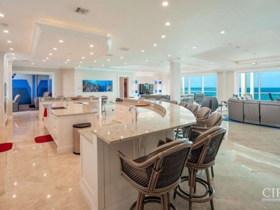 Condominium · For sale · 7 bedrooms