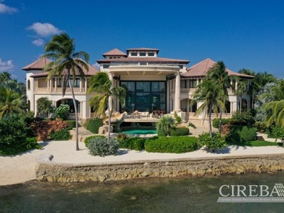 House · For sale · 8 bedrooms