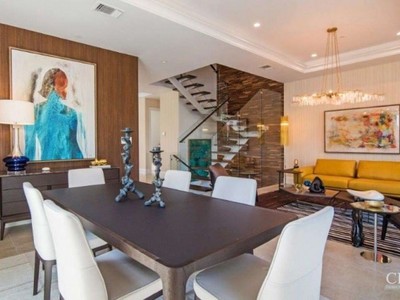 House · For sale · 5 bedrooms