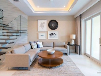 House · For sale · 5 bedrooms