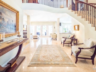 House · For sale · 5 bedrooms