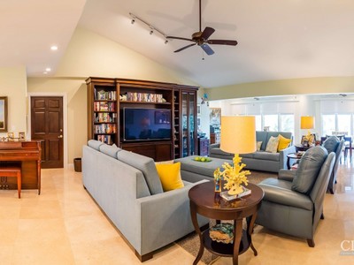 House · For sale · 5 bedrooms