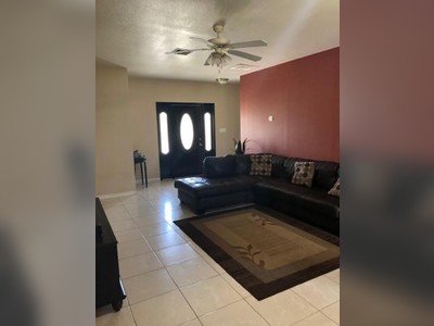 House · For sale · 3 bedrooms