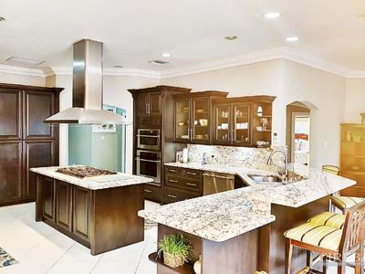 House · For sale · 5 bedrooms