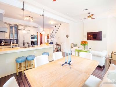 House · For sale · 3 bedrooms