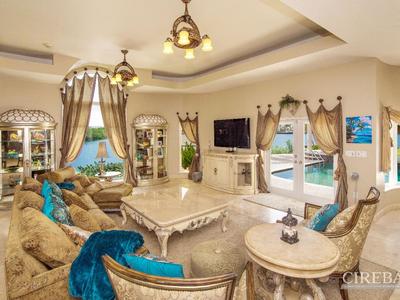 House · For sale · 5 bedrooms