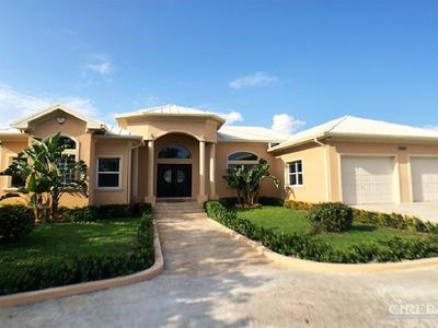 House · For sale · 4 bedrooms