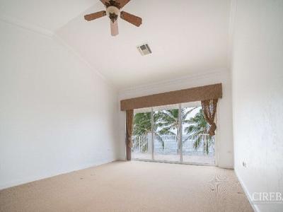 House · For sale · 5 bedrooms