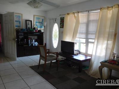 House · For sale · 3 bedrooms