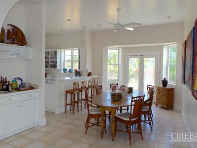 House · For sale · 4 bedrooms